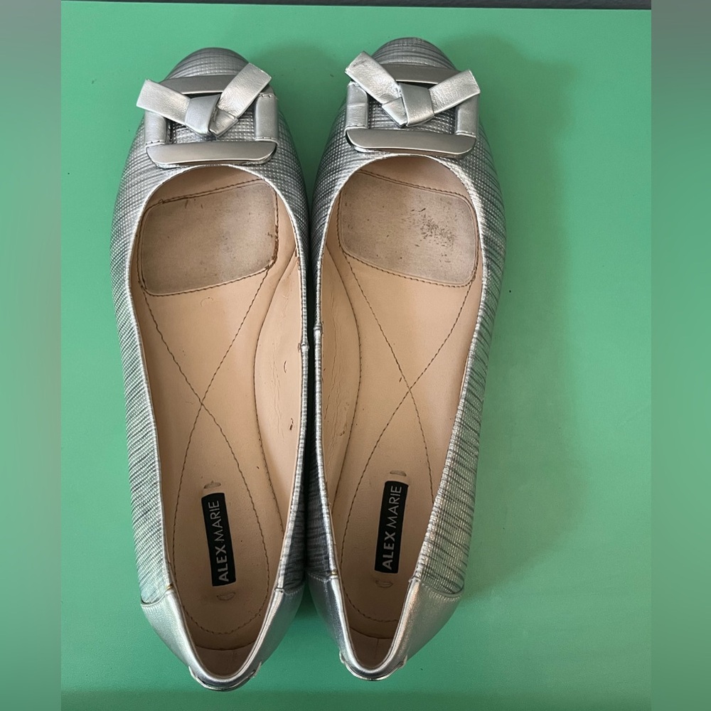 Alex Marie Metallic Silver flats with Silver Buckle in great condition - Picture 5 of 10